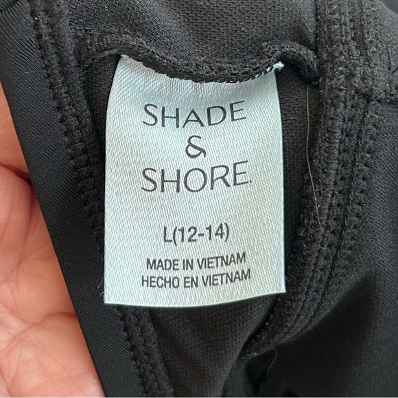 Shade & Shore High Leg Balconette Underwire
One Piece Swimsuit SZ Large 12/14 - Picture 7 of 8